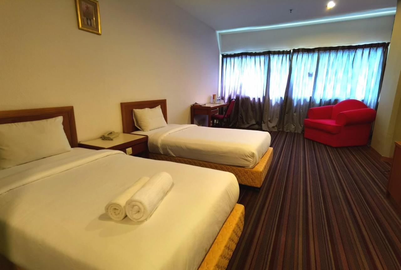 Folkmeldrum Hotel Johor Bahru Bagian luar foto