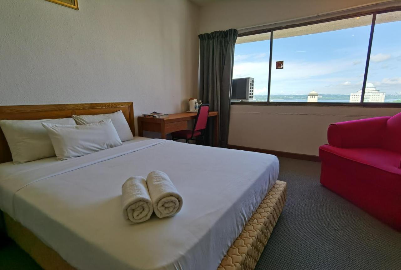 Folkmeldrum Hotel Johor Bahru Bagian luar foto